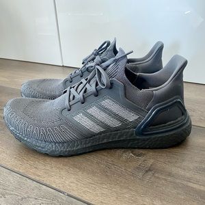 Men’s ADIDAS sneakers